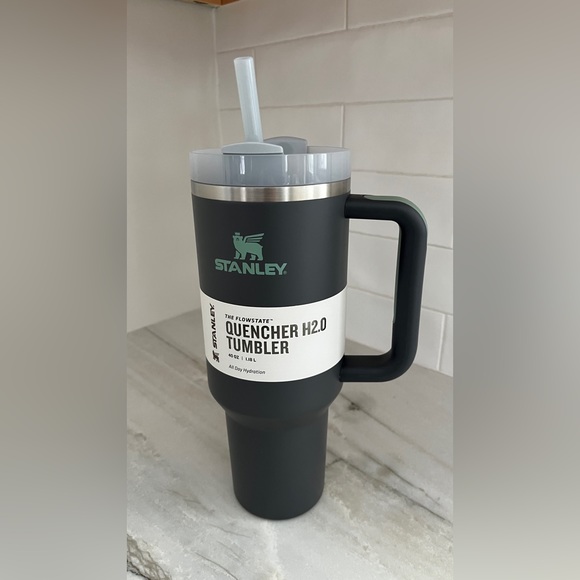 Stanley Accessories - Stanley 40 oz. Quencher H2.0 FlowState Tumbler